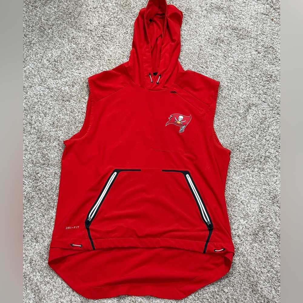 Nike Tampa Bay Buccaneers Fly Rush Vest Size Medium EUC NFL